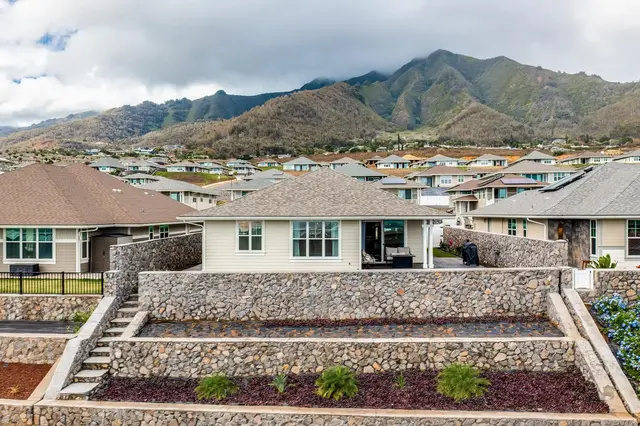 Listing Image for 301 Pua Kalaunu Loop 31 of 40