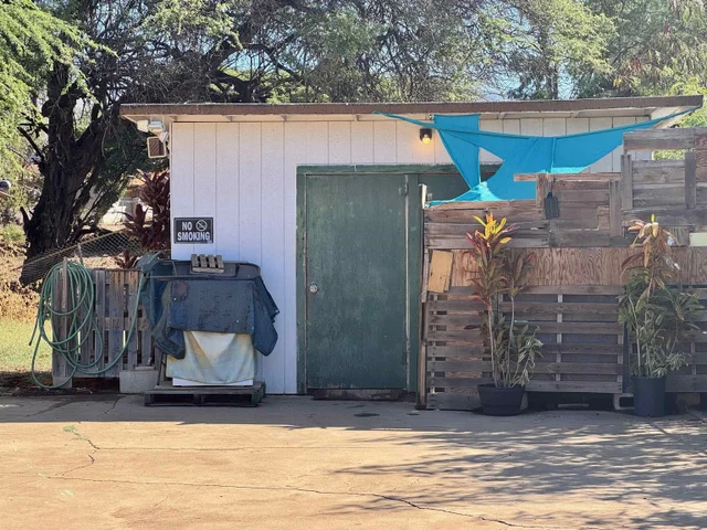 Listing Image for 100 Hotel Ln 21 of 39