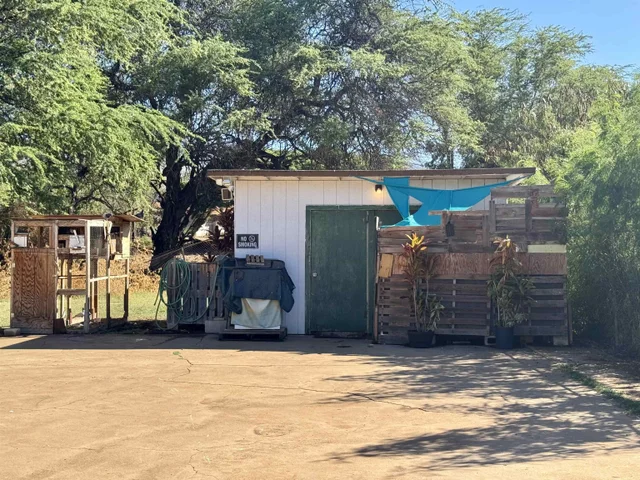 Listing Image for 100 Hotel Ln 24 of 39