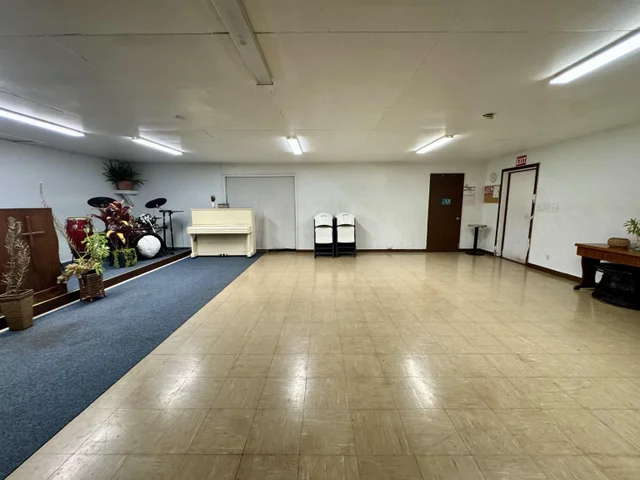 Listing Image for 100 Hotel Ln 33 of 39