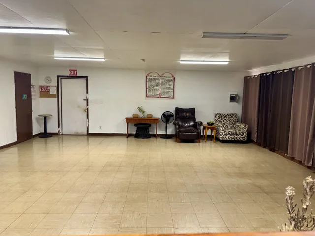 Listing Image for 100 Hotel Ln 35 of 39