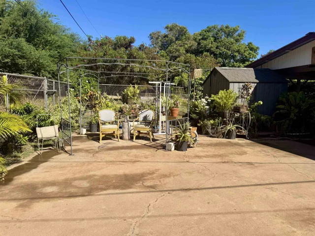 Listing Image for 100 Hotel Ln 6 of 39