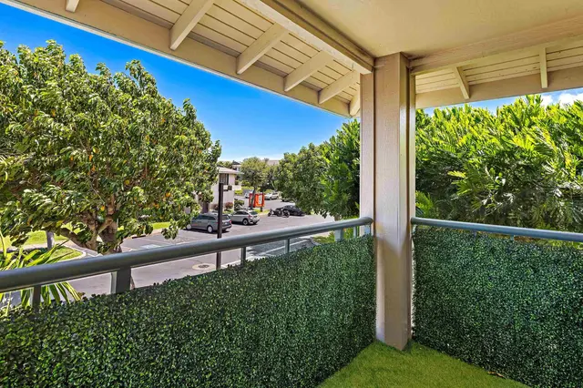 Listing Image for 10 Polohina Ln 2-3 28 of 31