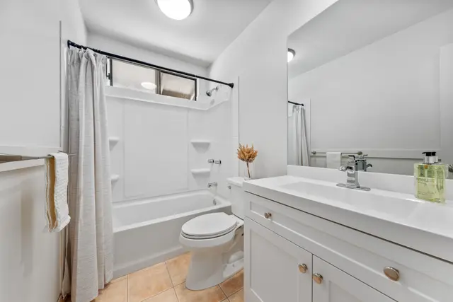 Listing Image for 951 Kuhio Pl 17 of 34