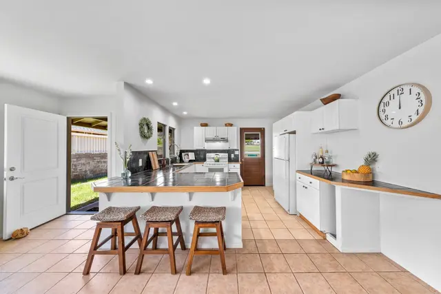 Listing Image for 951 Kuhio Pl 5 of 34