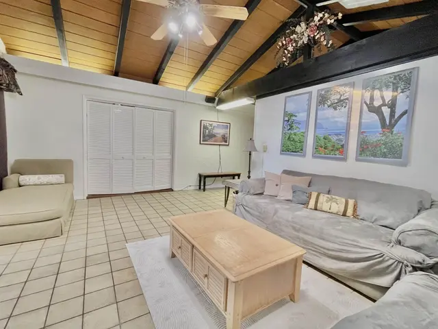 Listing Image for 923 N Niheu Pl 13 of 50