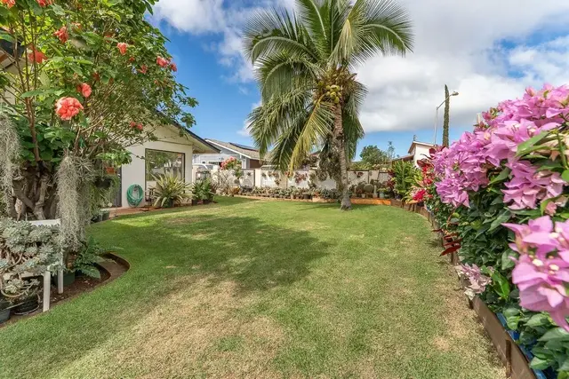 Listing Image for 923 N Niheu Pl 2 of 50