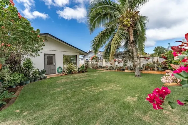 Listing Image for 923 N Niheu Pl 30 of 50