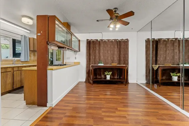 Listing Image for 923 N Niheu Pl 37 of 50