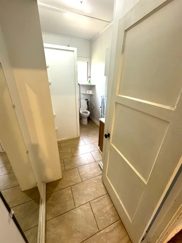 Listing Image for 846 Leomele St 13 of 21