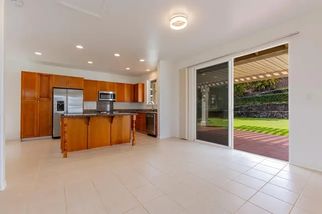 Listing Image for 38 Maunaleo St 7 of 38