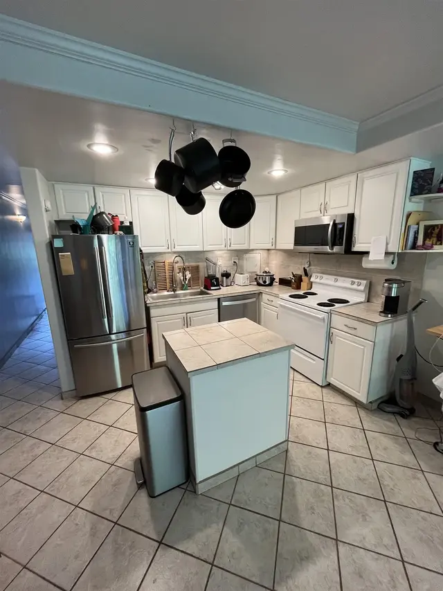 Listing Image for 3750 Lower Honoapiilani Rd 304 4 of 21