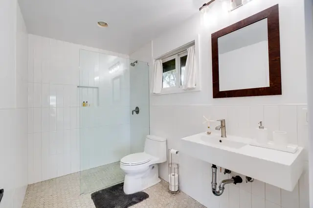 Listing Image for 28 Piina Pl 16 of 31