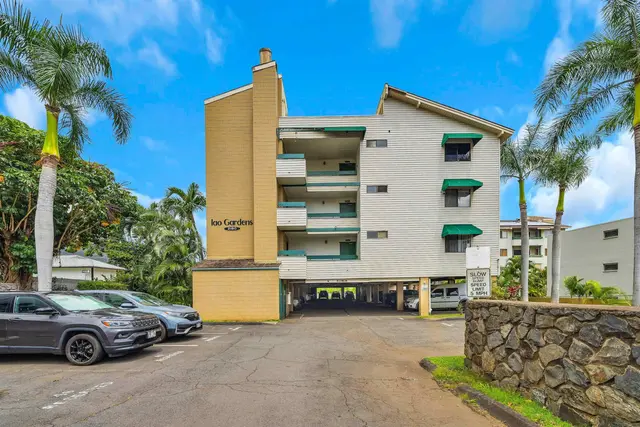 Listing Image for 2180 Vineyard St 300 16 of 18