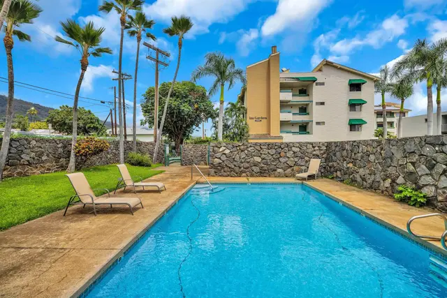 Listing Image for 2180 Vineyard St 300 4 of 18