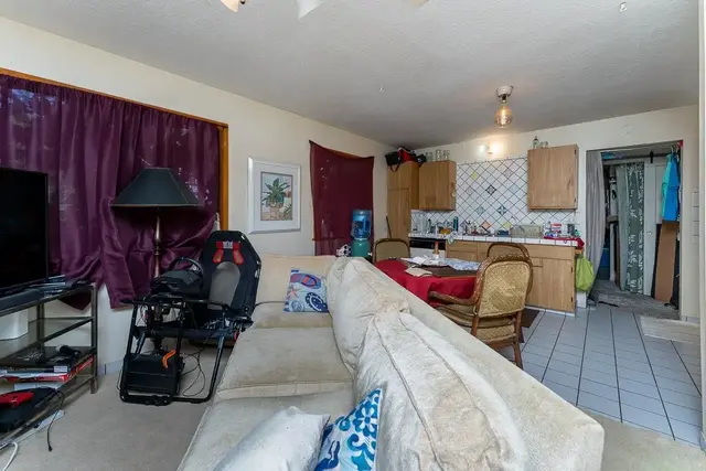 Listing Image for 899 Kokomo Rd 3 of 26