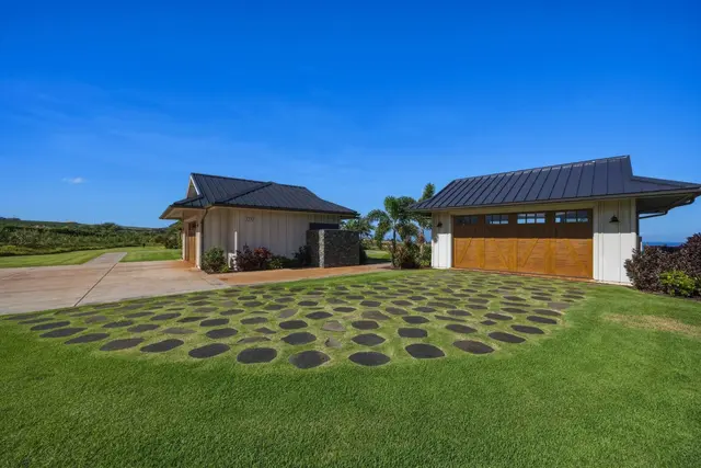 Listing Image for 3251 Aina Mahiai Pl 13 39 of 49