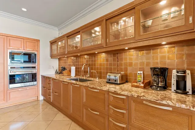 Listing Image for 52 Ho'olei Cir A1 22 of 49