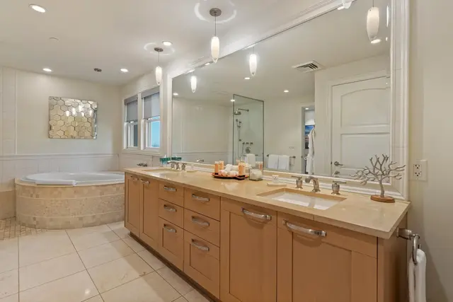 Listing Image for 52 Ho'olei Cir A1 33 of 49