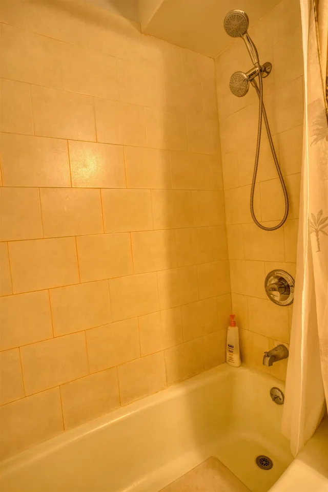 Listing Image for 35 Walaka St L-204 18 of 31