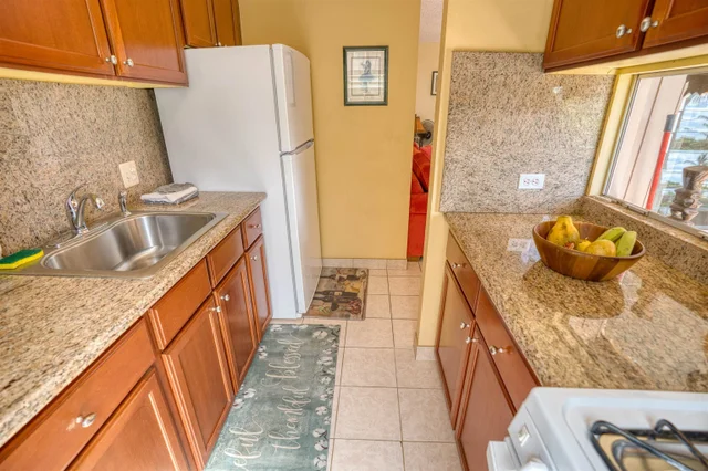 Listing Image for 35 Walaka St L-204 9 of 31