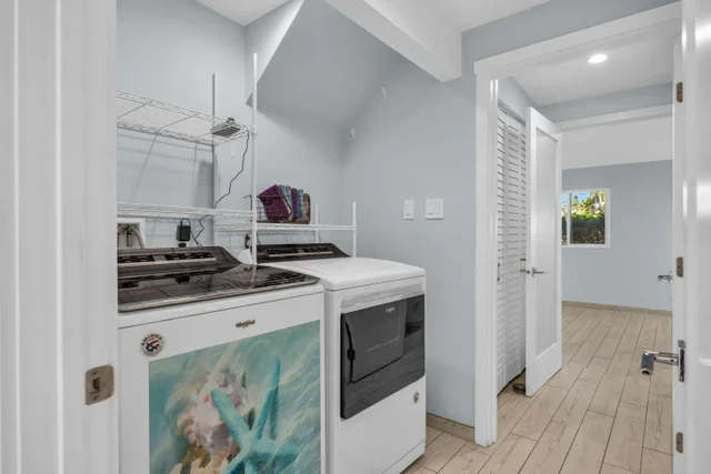 Listing Image for 100 Auhana Rd 103 13 of 43