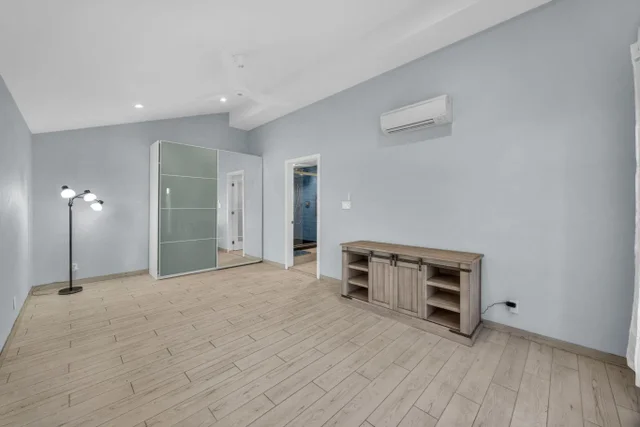 Listing Image for 100 Auhana Rd 103 35 of 43