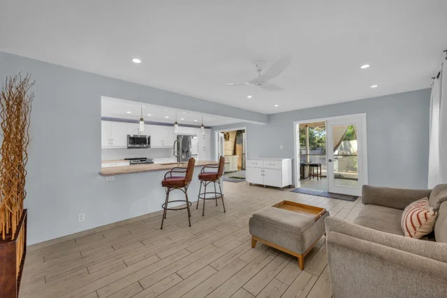 Listing Image for 100 Auhana Rd 103 5 of 43