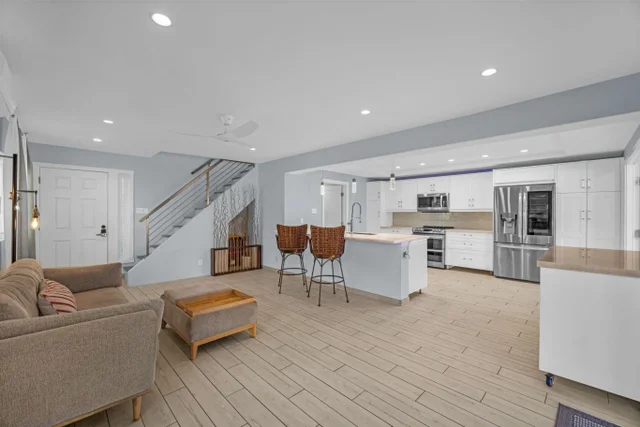 Listing Image for 100 Auhana Rd 103 7 of 43