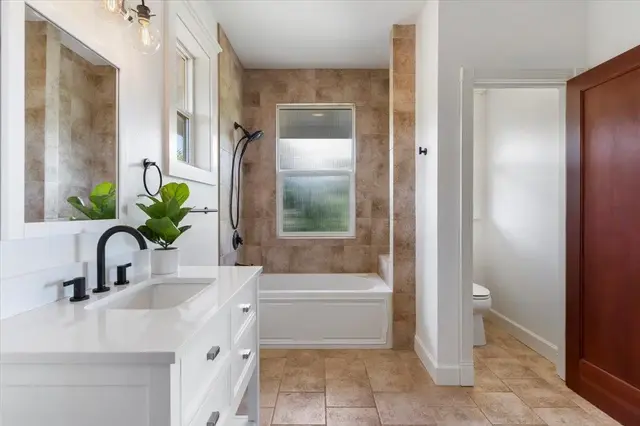 Listing Image for 68 Oheala Pl 16 of 34
