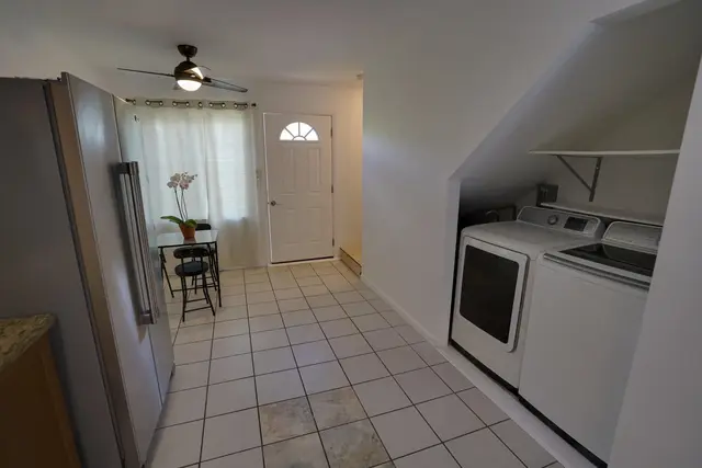 Listing Image for 46 Walaka St 3 10 of 28