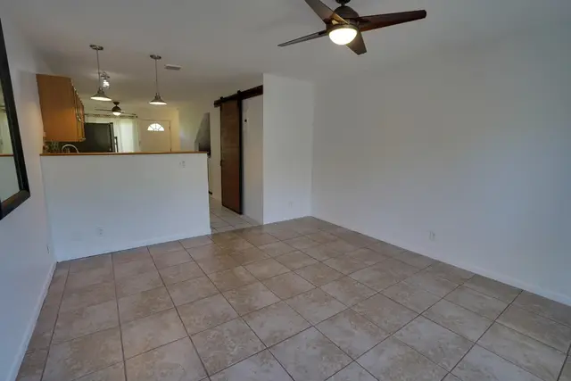 Listing Image for 46 Walaka St 3 7 of 28