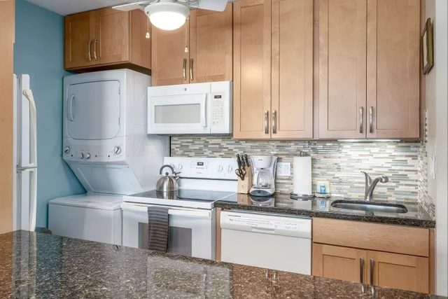 Listing Image for 2385 S Kihei Rd 409 11 of 34