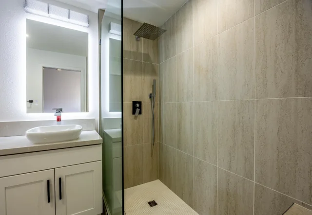 Listing Image for 15 Abbey Ln 432 12 of 31