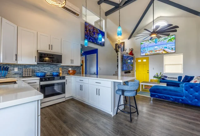 Listing Image for 15 Abbey Ln 432 2 of 31