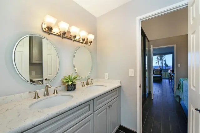 Listing Image for 3660 Lower Honoapiilani Rd 413 11 of 28