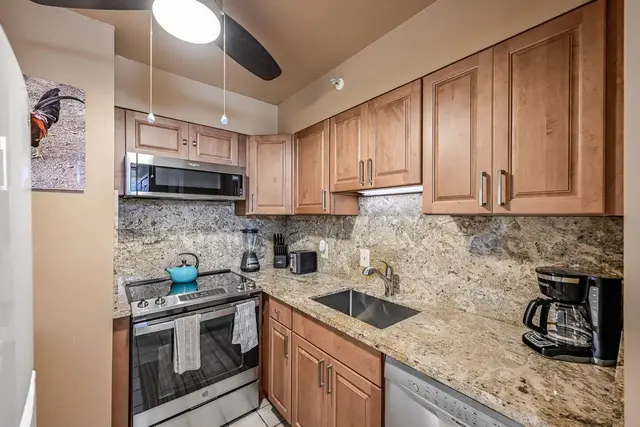 Listing Image for 4365 Lower Honoapiilani Rd 314 6 of 32