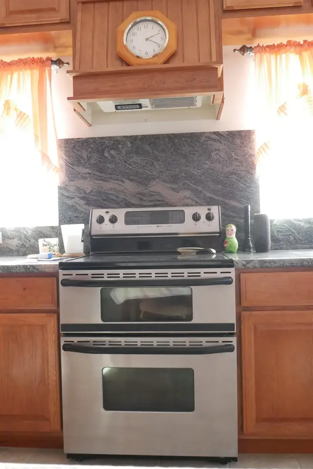 Listing Image for 125 Polani St 6 of 49