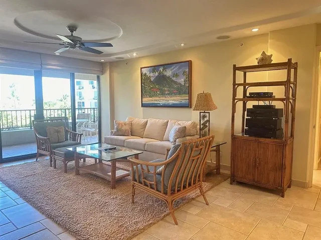 Listing Image for 50 Nohea Kai Dr 1-703 3 of 28