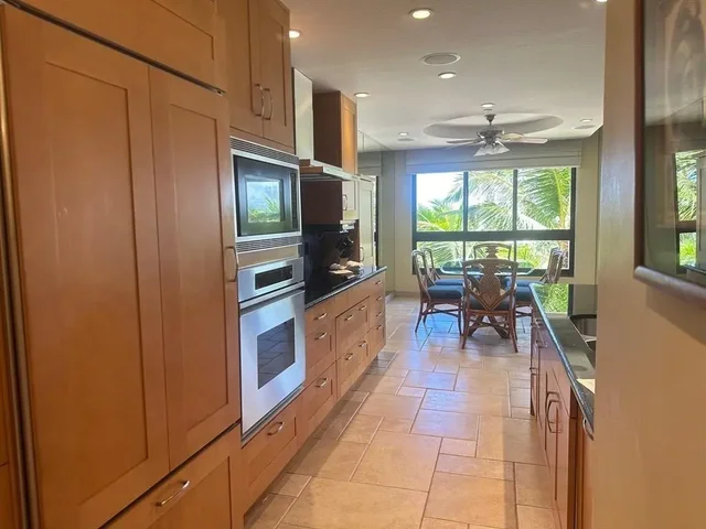 Listing Image for 50 Nohea Kai Dr 1-703 8 of 28