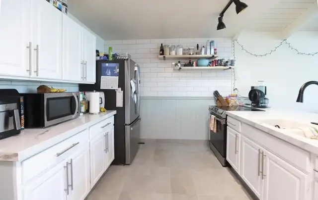 Listing Image for 575 Linekona Pl 10 of 44