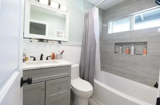 Listing Image for 575 Linekona Pl 14 of 44