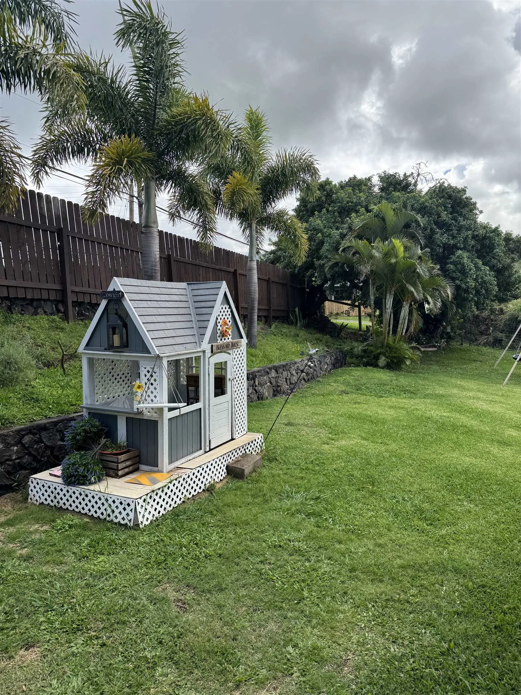 Photo of Listing #408850