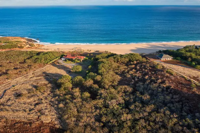 Listing Image for 3816 Kalua Koi Rd 2 of 4