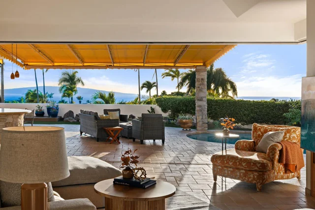 Listing Image for 175 W Ikea Moku Pl 2 of 50