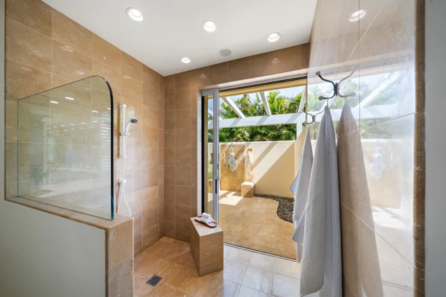 Listing Image for 175 W Ikea Moku Pl 24 of 50