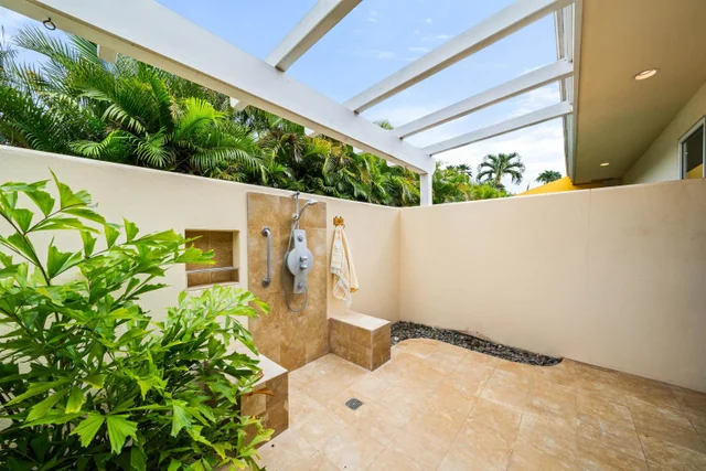 Listing Image for 175 W Ikea Moku Pl 25 of 50