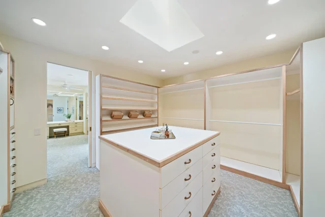 Listing Image for 175 W Ikea Moku Pl 26 of 50