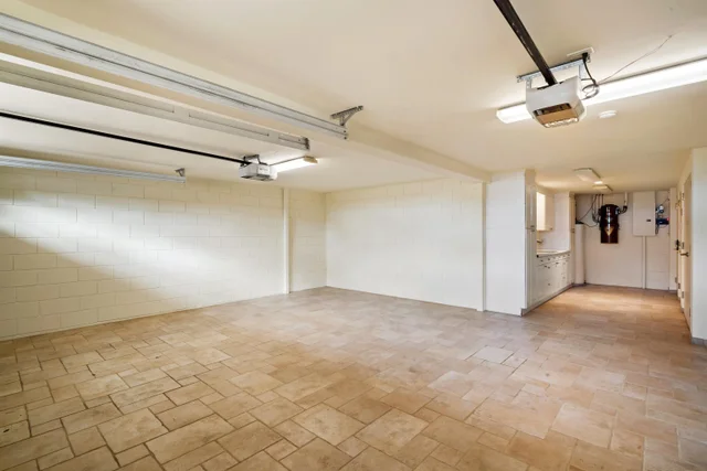 Listing Image for 175 W Ikea Moku Pl 46 of 50