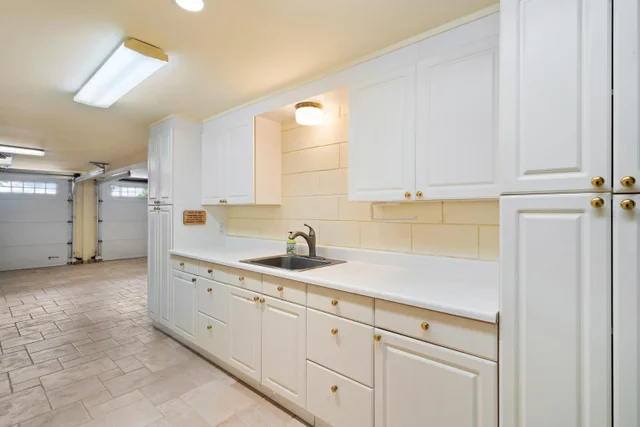 Listing Image for 175 W Ikea Moku Pl 47 of 50